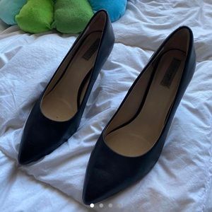cole hann black heels